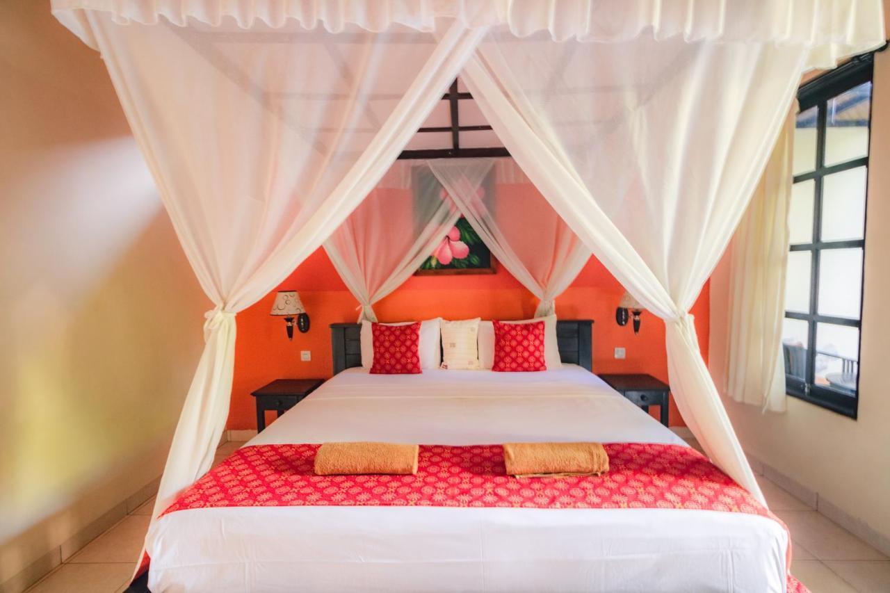 Giri Sari Guest House 페무테란 외부 사진