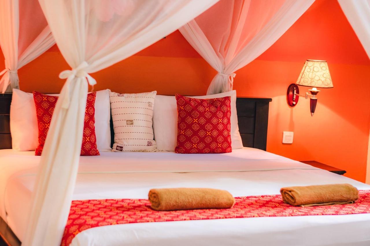 Giri Sari Guest House 페무테란 외부 사진