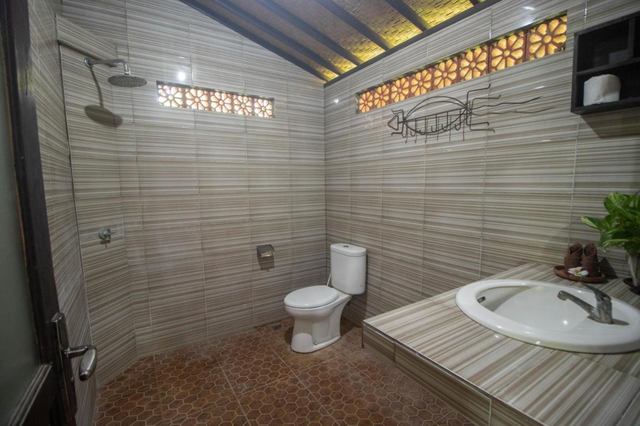Giri Sari Guest House 페무테란 외부 사진