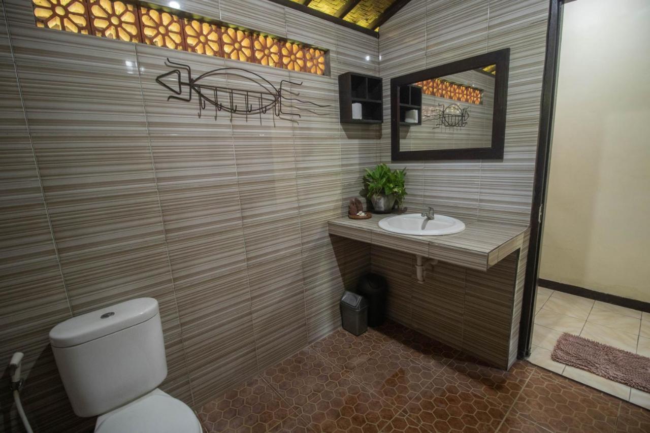 Giri Sari Guest House 페무테란 외부 사진