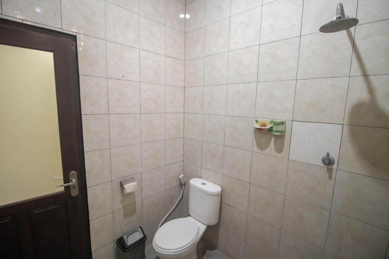 Giri Sari Guest House 페무테란 외부 사진