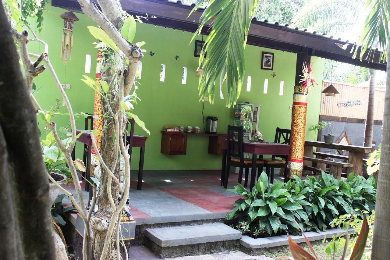 Giri Sari Guest House 페무테란 외부 사진